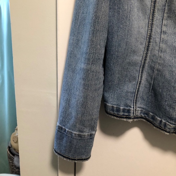 Soft Denim Jacket - Picture 4 of 5